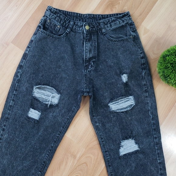 SHEIN Dark Acid Wash High-Rise Mom Jeans - Picture 6 of 9